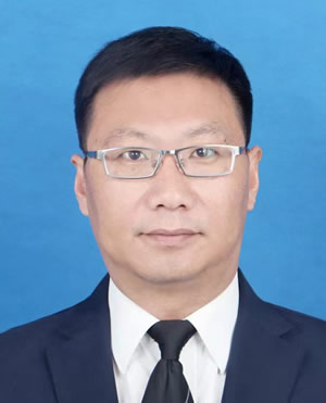 邵岩  宿迁市交通产业集团有限公司党委书记副董事长 江苏省交通企业协会副会长.jpg